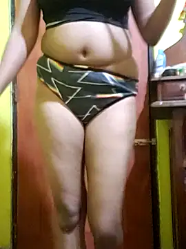 Snapshot of chuti_gurl chatting on February 17, 7:44 pm chuti gurl online show from February 17, 7:44 pm