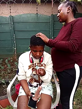 SweetHotPussy 99 online show from April 14, 2:00 pm