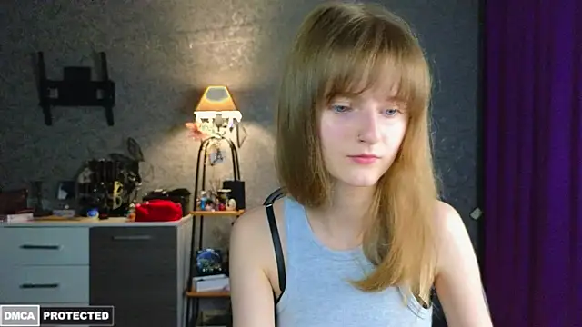Miss Alisa  online show from July 4, 6:01 pm