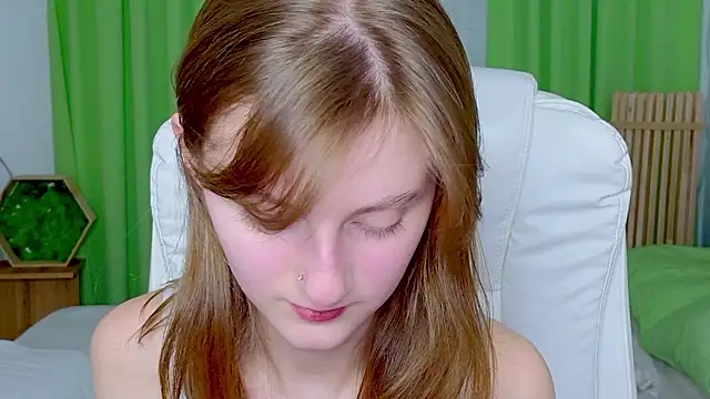 Miss Alisa  online show from February 28, 4:06 pm