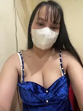 Snapshot of Volly_moon chatting on December 15, 12:22 pm Volly moon online show from December 15, 12:22 pm