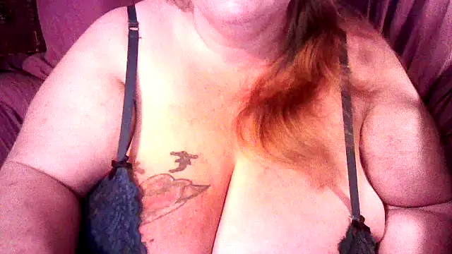 Snapshot of jade-belle chatting on December 22, 7:19 am jade-belle online show from December 22, 7:19 am