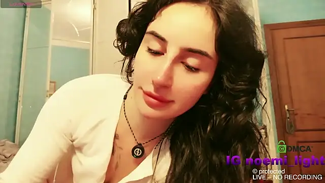 DeaAthena online show from March 2, 9:44 pm