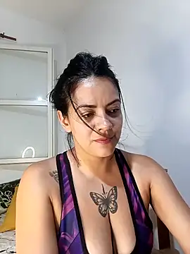 luluclark69 online show from February 18, 12:19 am