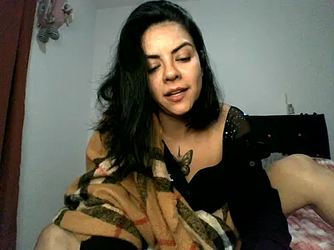 luluclark69 online show from May 16, 2:54 am