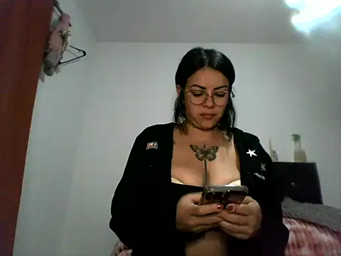luluclark69 online show from July 18, 10:07 pm