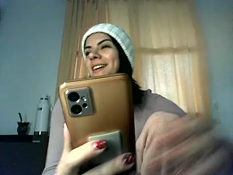 luluclark69 online show from June 2, 12:38 pm