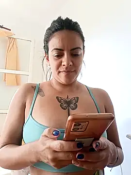 luluclark69 online show from February 28, 3:00 pm