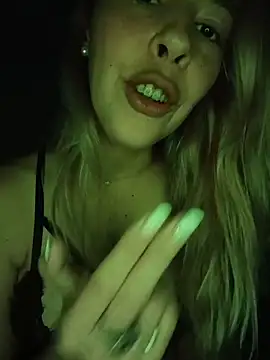 Snapshot of Zairablon chatting on February 20, 12:07 am Zairablon online show from February 20, 12:07 am