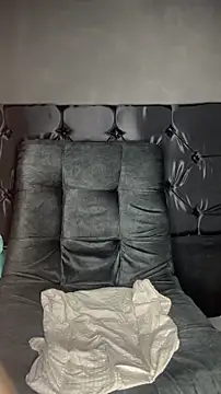 Snapshot of mila_mils18 chatting on January 13, 10:13 pm mila mils18 online show from January 13, 10:13 pm