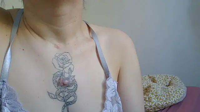 anngelle online show from April 23, 7:04 am