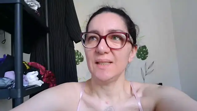 anngelle online show from April 12, 7:11 am