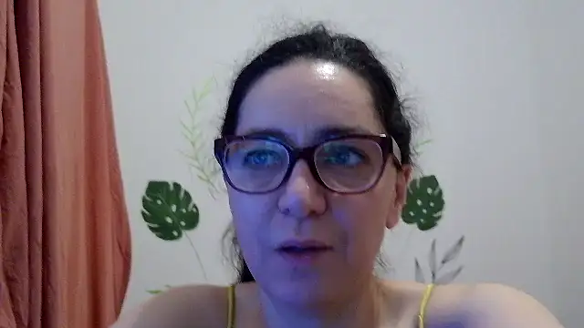 anngelle online show from April 22, 5:36 am