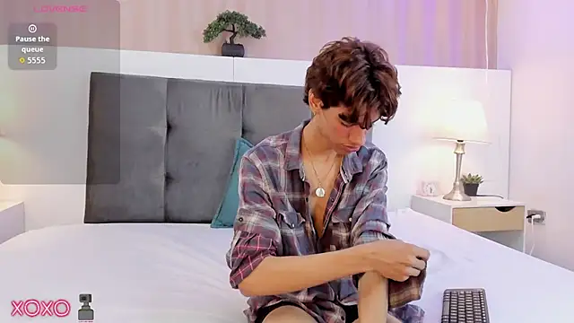 Snapshot of Will_Turneer chatting on December 14, 8:58 pm Will Turneer online show from December 14, 8:58 pm