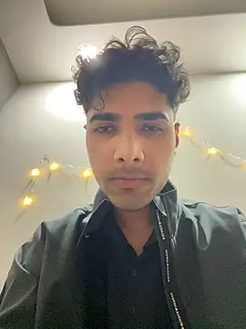 an kit96 online show from December 22, 1:44 pm