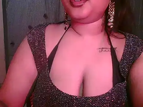 Snapshot of sonal-6 chatting on May 18, 4:01 pm sonal-6 online show from May 18, 4:01 pm