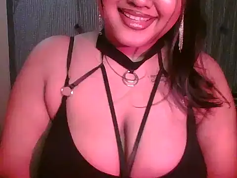 Snapshot of sonal-6 chatting on May 12, 8:37 pm sonal-6 online show from May 12, 8:37 pm