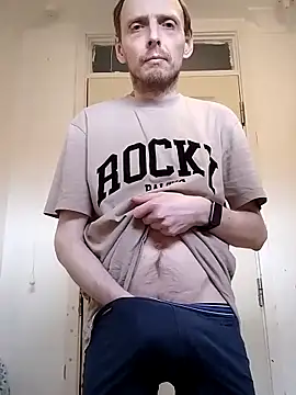 CrookedBunk3527 online show from April 4, 4:46 pm