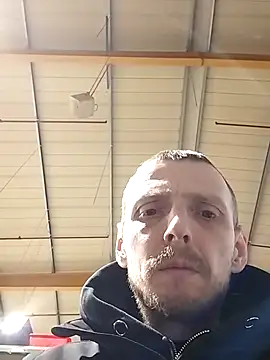 CrookedBunk3527 online show from March 3, 6:53 am