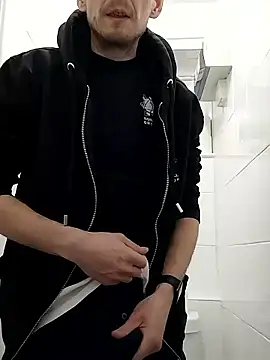 CrookedBunk3527 online show from January 8, 5:13 am