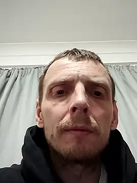 CrookedBunk3527 online show from January 11, 7:54 pm