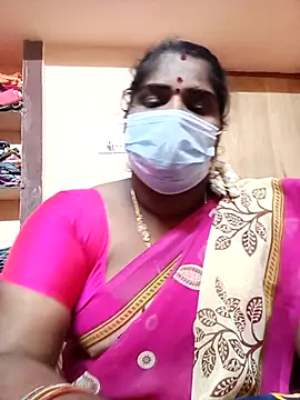 Snapshot of Tamil_Bhuvi69 chatting on February 20, 3:25 pm Tamil Bhuvi69 online show from February 20, 3:25 pm