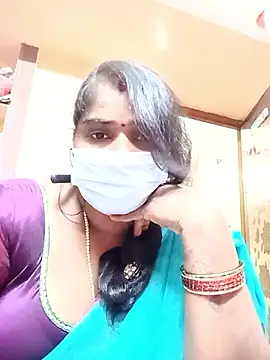 Snapshot of Tamil_Bhuvi69 chatting on February 10, 1:43 pm Tamil Bhuvi69 online show from February 10, 1:43 pm