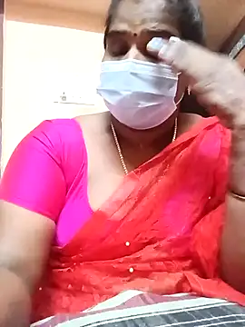 Snapshot of Tamil_Bhuvi69 chatting on February 3, 6:46 pm Tamil Bhuvi69 online show from February 3, 6:46 pm