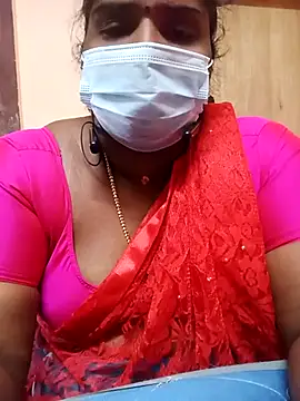 Snapshot of Tamil_Bhuvi69 chatting on February 4, 6:52 am Tamil Bhuvi69 online show from February 4, 6:52 am