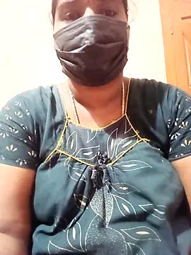 Snapshot of Tamil_Bhuvi69 chatting on February 15, 12:55 am Tamil Bhuvi69 online show from February 15, 12:55 am