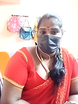 Snapshot of Tamil_Bhuvi69 chatting on February 27, 5:02 pm Tamil Bhuvi69 online show from February 27, 5:02 pm