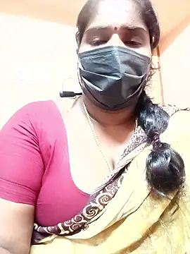 Snapshot of Tamil_Bhuvi69 chatting on February 11, 7:25 pm Tamil Bhuvi69 online show from February 11, 7:25 pm