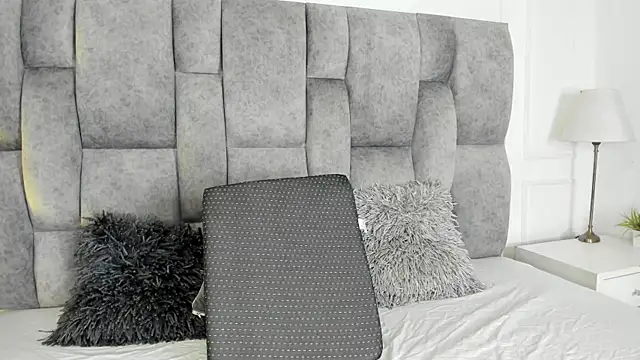 Scarlett Sk online show from February 10, 8:08 pm