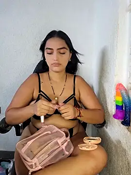 Mia em online show from March 13, 6:02 pm