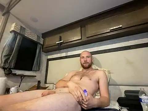 SparkledExtern online show from February 9, 8:07 pm