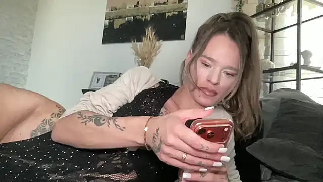 vinique99 online show from March 23, 11:10 am