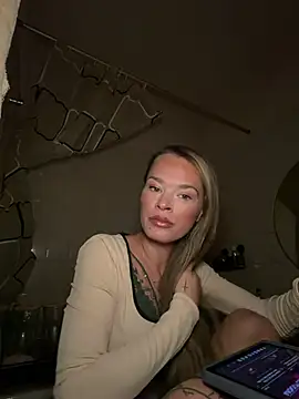 vinique99 online show from February 8, 3:21 pm