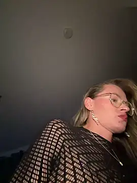 vinique99 online show from February 9, 8:07 pm