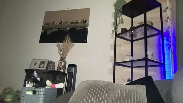 vinique99 online show from March 24, 7:25 pm