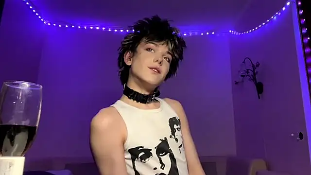 MilesGrays online show from December 20, 1:41 am