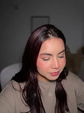 Zarahs Blare1 online show from April 21, 1:42 am