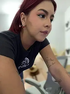 Zarahs Blare1 online show from January 6, 11:20 pm