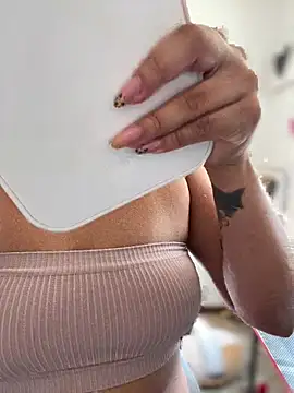 Zarahs Blare1 online show from March 11, 8:47 pm