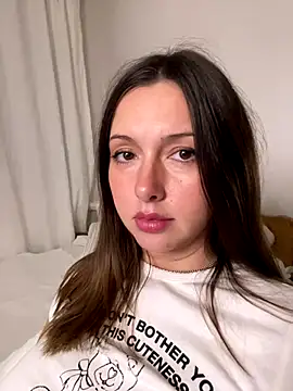 Snapshot of makemecumbb_ chatting on December 16, 7:07 pm makemecumbb online show from December 16, 7:07 pm