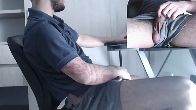 mateoconde00 online show from January 17, 1:31 am