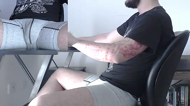 mateoconde00 online show from February 21, 1:18 am