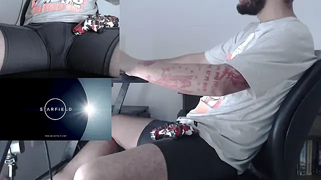 mateoconde00 online show from February 18, 7:06 am