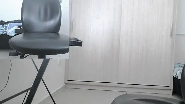 mateoconde00 online show from April 26, 1:58 am