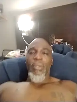 MRSTROKEIT7878 online show from December 13, 11:55 pm