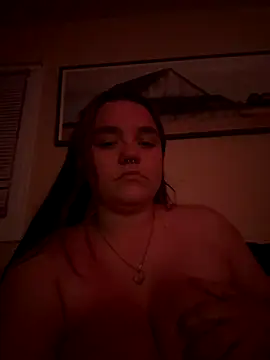 Snapshot of kinsiebaby chatting on December 15, 1:55 am kinsiebaby online show from December 15, 1:55 am